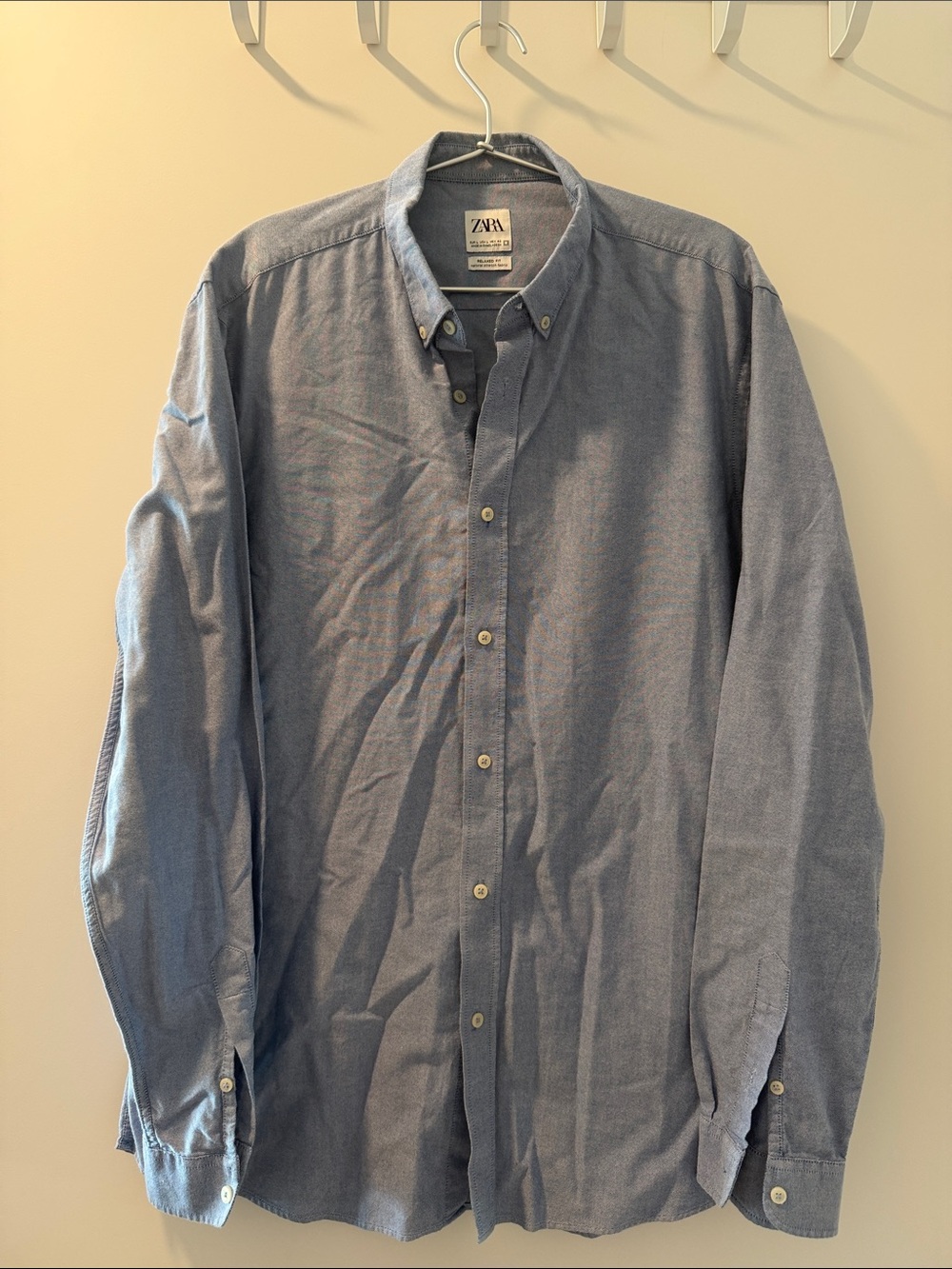 ZARA Men's Light Blue Button-Down Oxford Shirt